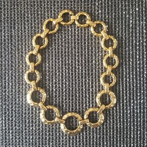 Shiny Gold-tone Hammered Links Necklace